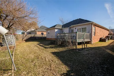 Exterior - 1253 Apache Trl, Springdale, AR 72764 photo 6 of 8
