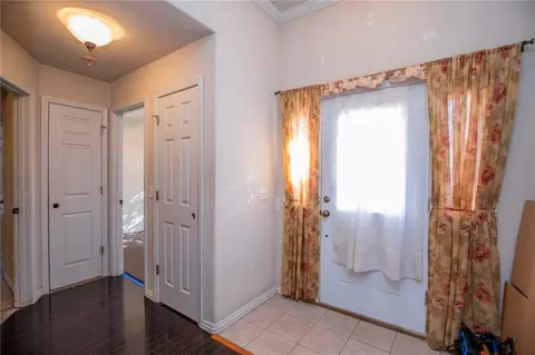 Entry Way - 1253 Apache Trl, Springdale, AR 72764 photo 1 of 1