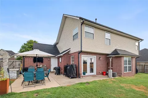 Exterior - 631 Paint Ln, Centerton, AR 72719 photo 6 of 8