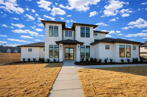 206 S Gleneagle Dr, Cave Springs, AR 72718