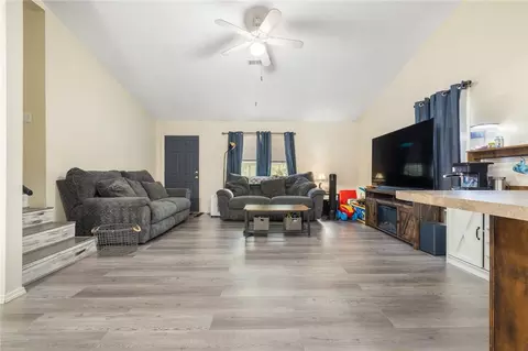 Living - 308 Murphy Dr, Harrison, AR 72601 photo 1 of 1