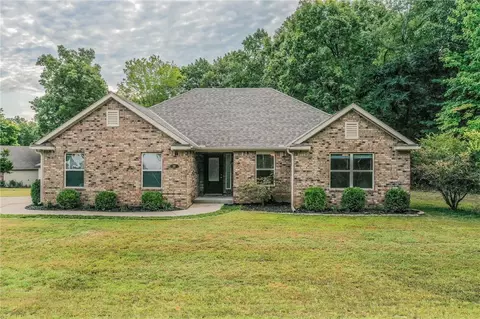 30 Worlaby Dr, Bella Vista, AR 72715