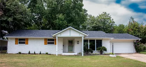 706 Maria St, Springdale, AR 72762