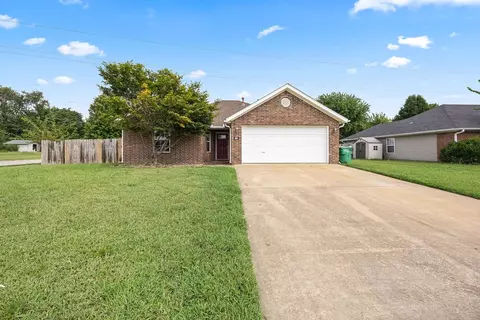 770 Dogwood St, Centerton, AR 72719
