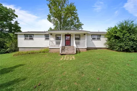 5020 E Wyman Rd, Fayetteville, AR 72701