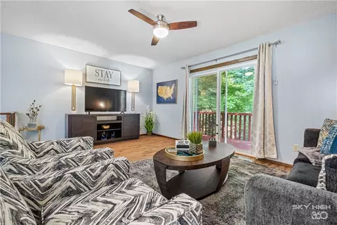 9 August Ln, Bella Vista, AR 72715