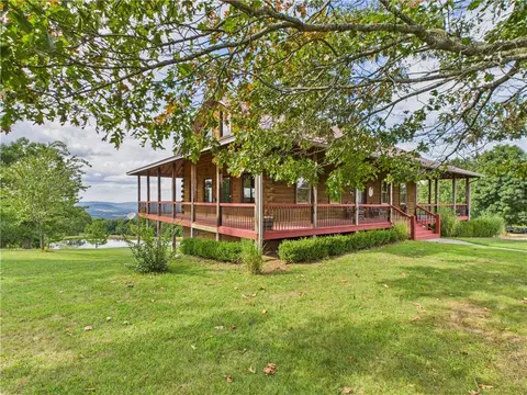 9178 Deer Rd, Harrison, AR 72601