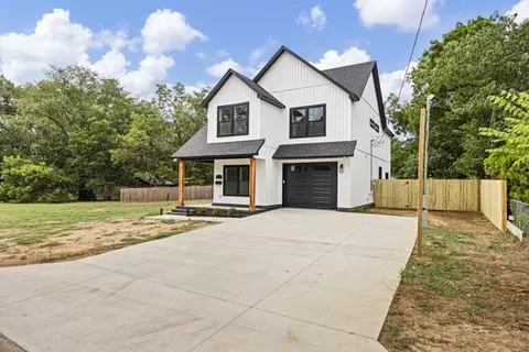 1000 W 3rd Pl, Russellville, AR 72801