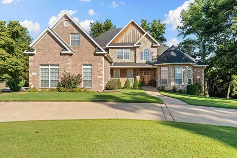 2311 NW Harvard Walk, Bentonville, AR 72712