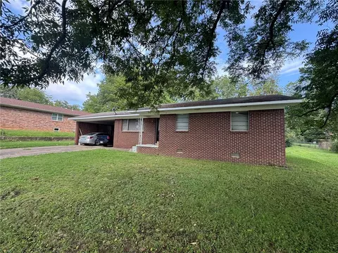 207 W Boles St, Ola, AR 72853