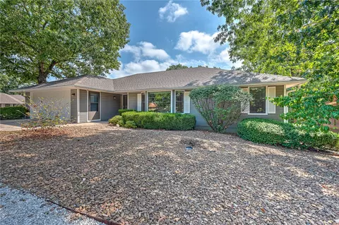 1 Shotliff Cir, Bella Vista, AR 72715