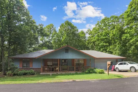 8 Kenilworth Dr, Bella Vista, AR 72714