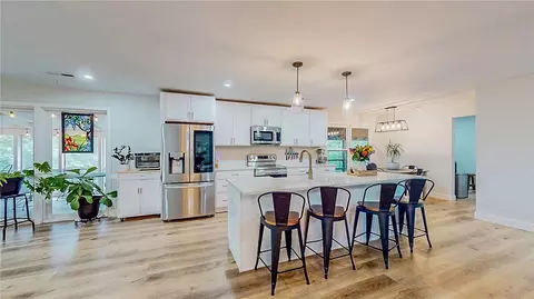 735 Brush Creek Rd, Springdale, AR 72762