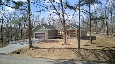 88 Stoneykirk Dr, Bella Vista, AR 72715
