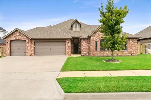 1721 Cherrie, Bentonville, AR 72713
