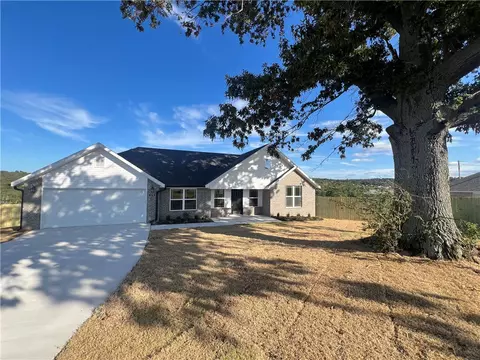 175 Tonya Loop, Huntsville, AR 72740