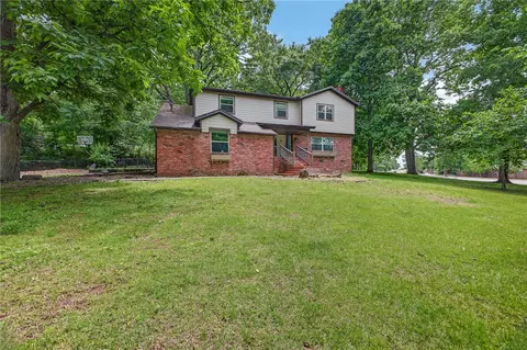 2825 E Inwood Ln, Fayetteville, AR 72701