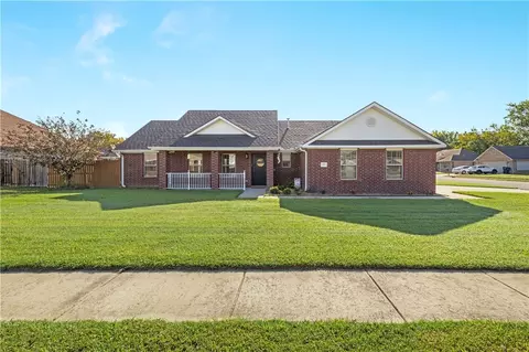 1601 Affirmed Ln, Prairie Grove, AR 72753
