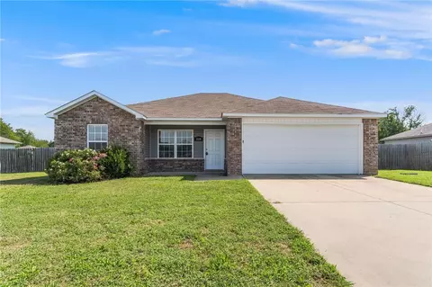 3339 Alliance Dr, Springdale, AR 72764
