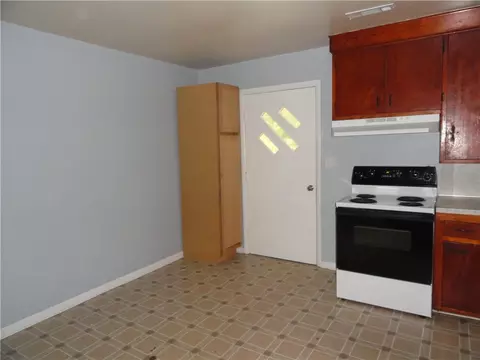 Kitchen - 104 Boyd Cir, Marshall, AR 72650 photo 4 of 4