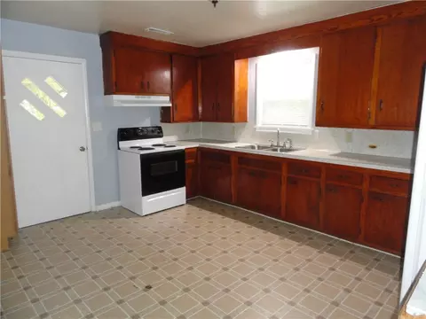 Kitchen - 104 Boyd Cir, Marshall, AR 72650 photo 1 of 4
