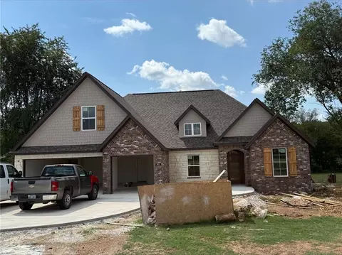 4515 W Mount Comfort Rd, Fayetteville, AR 72704