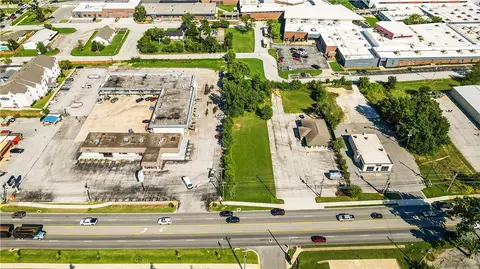 8 Th St, Rogers, AR 72758 photo 4