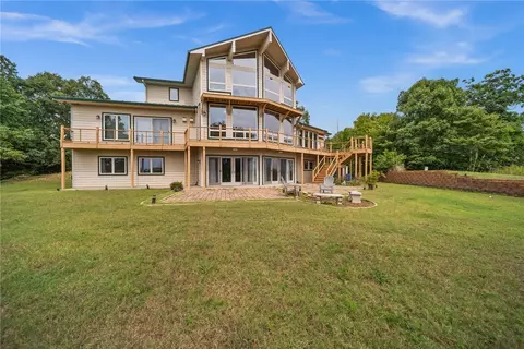 11333 Lathams Landing Rd, Garfield, AR 72732