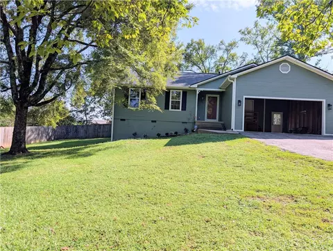 205 NW 17th St, Atkins, AR 72823