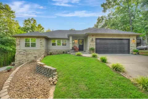 4 Blenheim Ln, Bella Vista, AR 72715