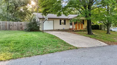 108 Short Ave, Lincoln, AR 72744