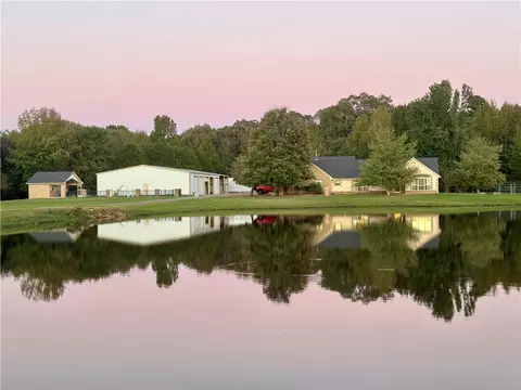 200 Stonecrest Ln, Russellville, AR 72802