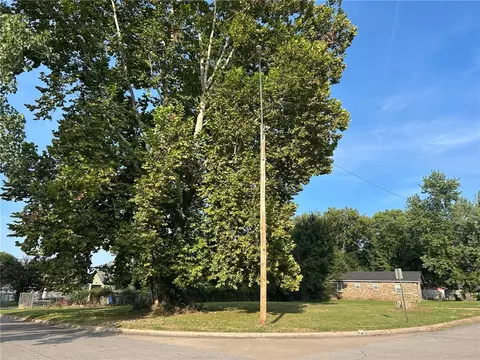 3401 N S St, Fort Smith, AR 72904