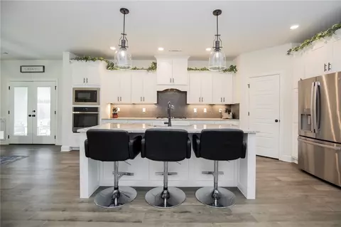 Kitchen - 1431 Ocean Dr, Centerton, AR 72719 photo 1 of 4