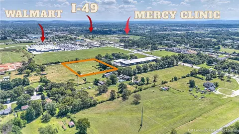 1134 Oak Grove Rd, Springdale, AR 72762