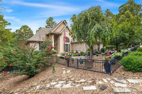 6 Beaconsfield Ln, Bella Vista, AR 72714