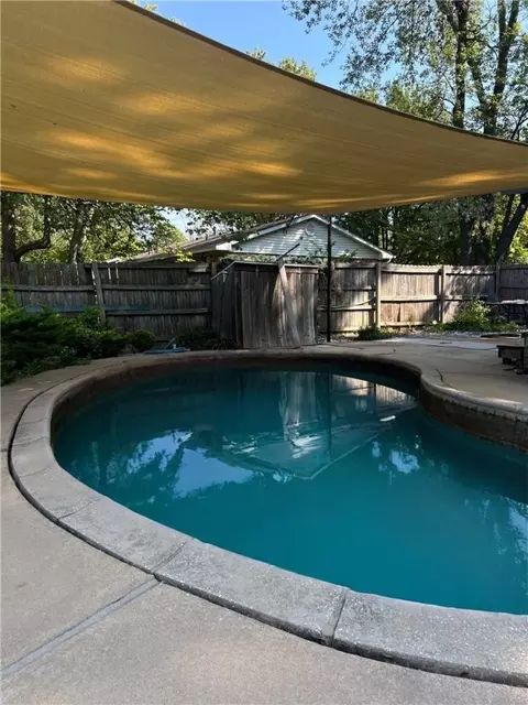 406 Michael St, Springdale, AR 72764 photo 2