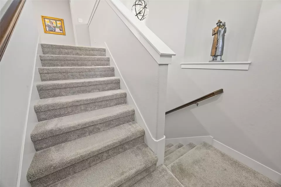 Entry Way - 1626 S Price Ave, Fayetteville, AR 72701 photo 3 of 8