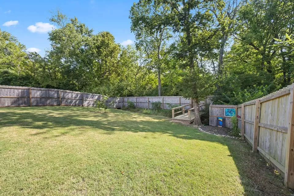 Exterior - 1626 S Price Ave, Fayetteville, AR 72701 photo 7 of 12