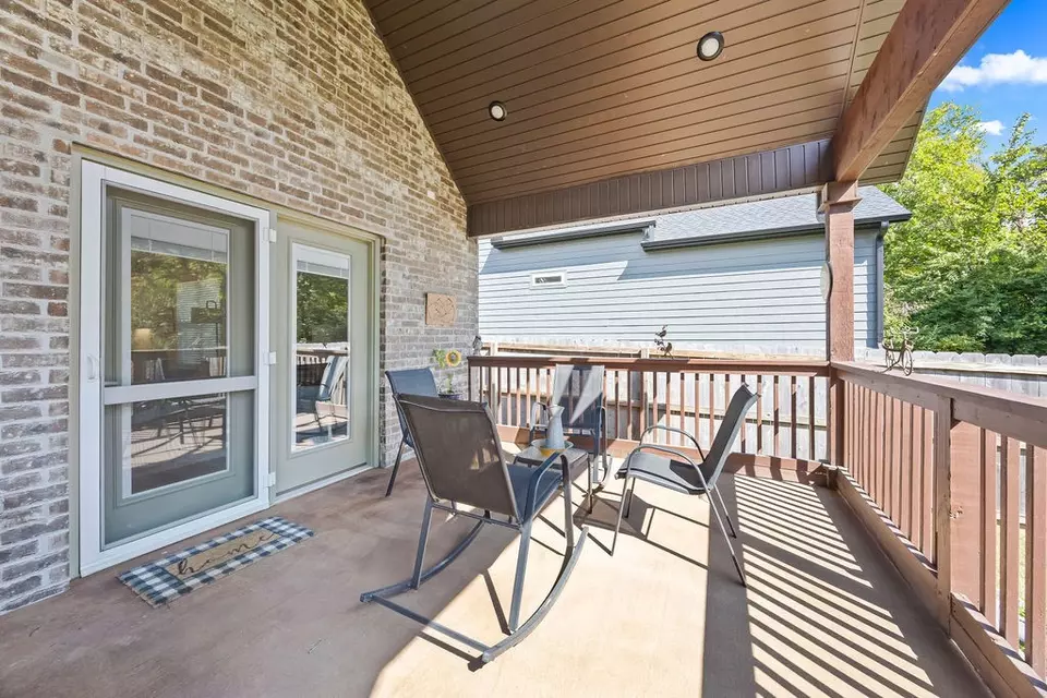 Exterior - 1626 S Price Ave, Fayetteville, AR 72701 photo 5 of 12