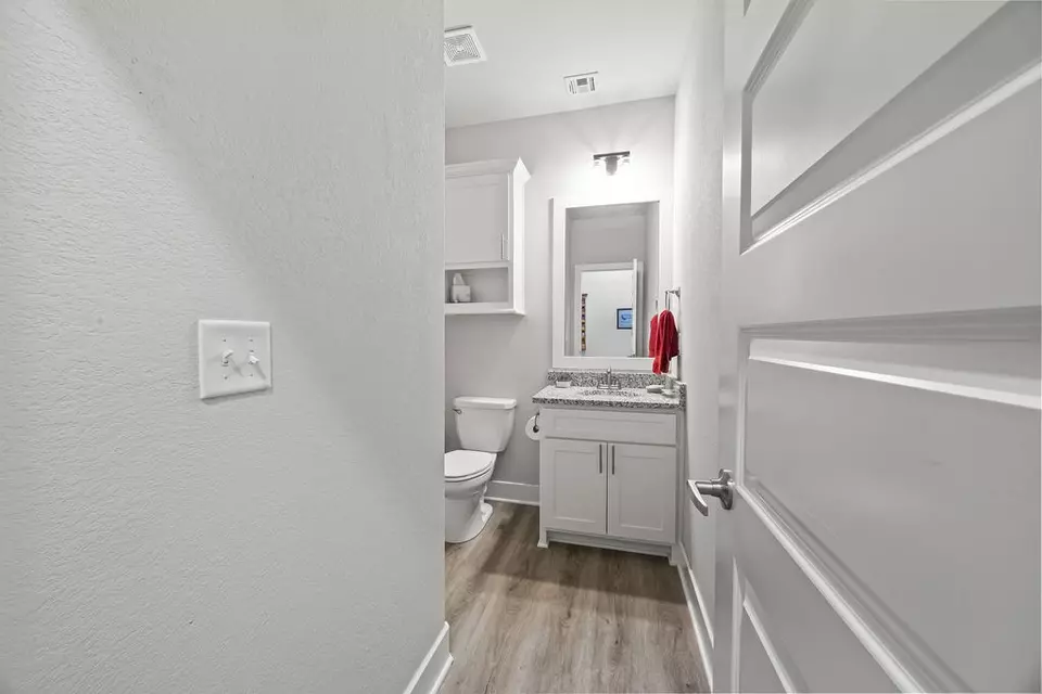 Entry Way - 1626 S Price Ave, Fayetteville, AR 72701 photo 5 of 8