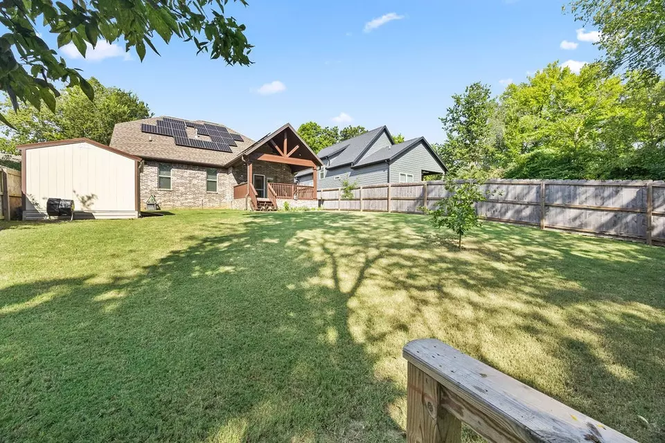 Exterior - 1626 S Price Ave, Fayetteville, AR 72701 photo 10 of 12