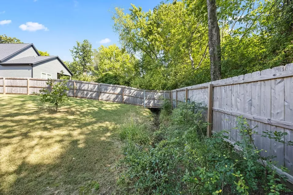 Exterior - 1626 S Price Ave, Fayetteville, AR 72701 photo 11 of 12