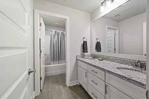 Bath - 1626 S Price Ave, Fayetteville, AR 72701 photo 1 of 4