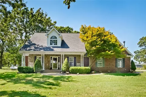 12841 Bush Rd, Centerton, AR 72719