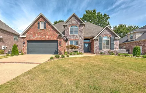6815 W Shadow Valley Rd, Rogers, AR 72758