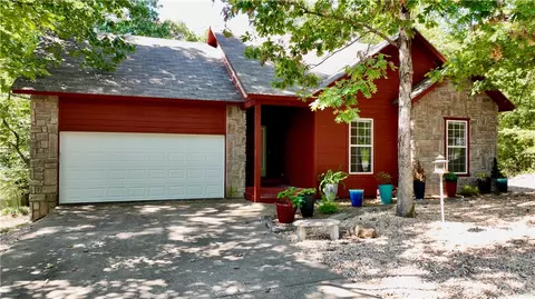 8 Syston Ln, Bella Vista, AR 72714