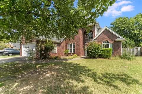 5305 S 44th Pl, Rogers, AR 72758