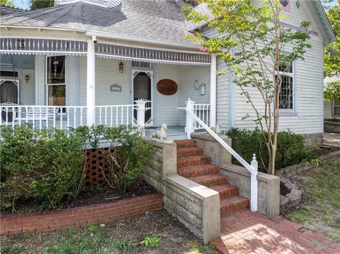 Exterior - 610 W Central Ave, Harrison, AR 72601 photo 1 of 10