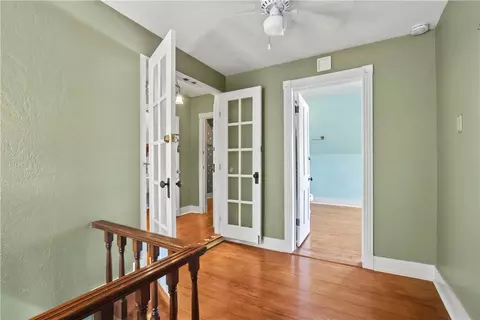 Entry Way - 610 W Central Ave, Harrison, AR 72601 photo 8 of 10